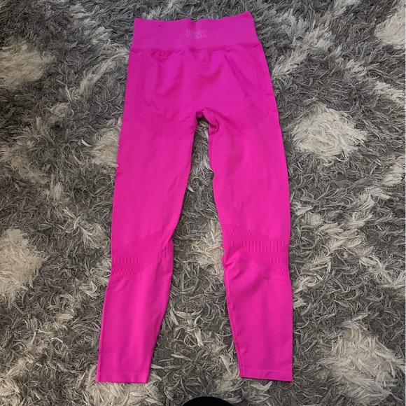 Victoria secret pink leggings - Picture 2 of 3